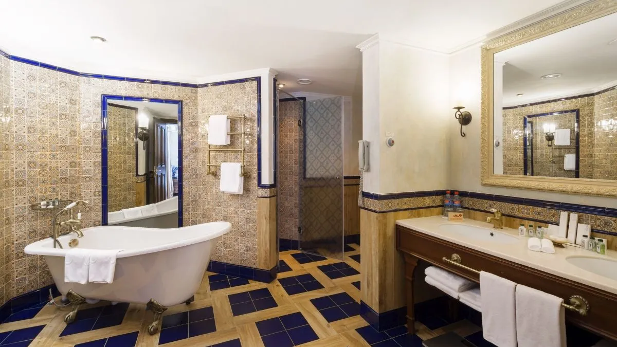 Люкс Короля — спальня